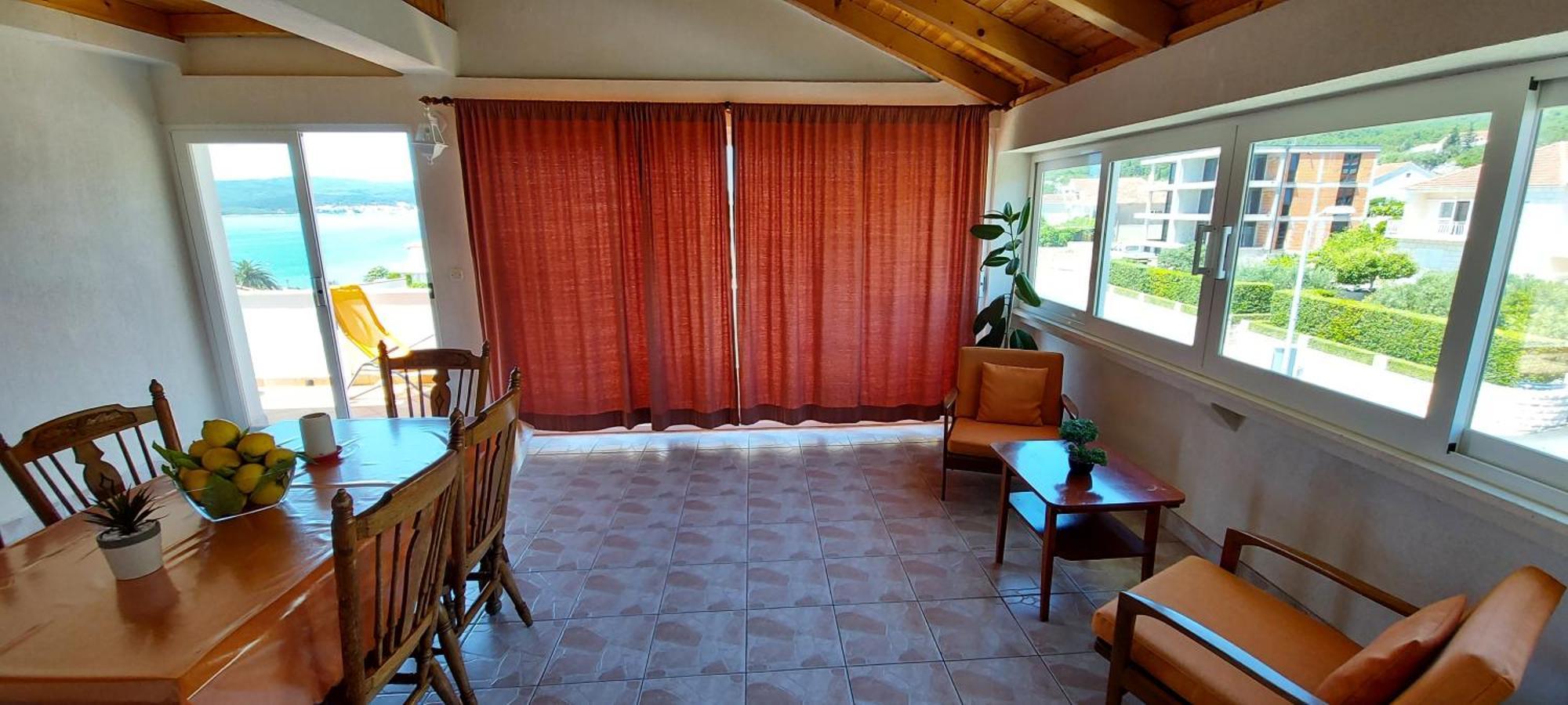 Mar Apartment
