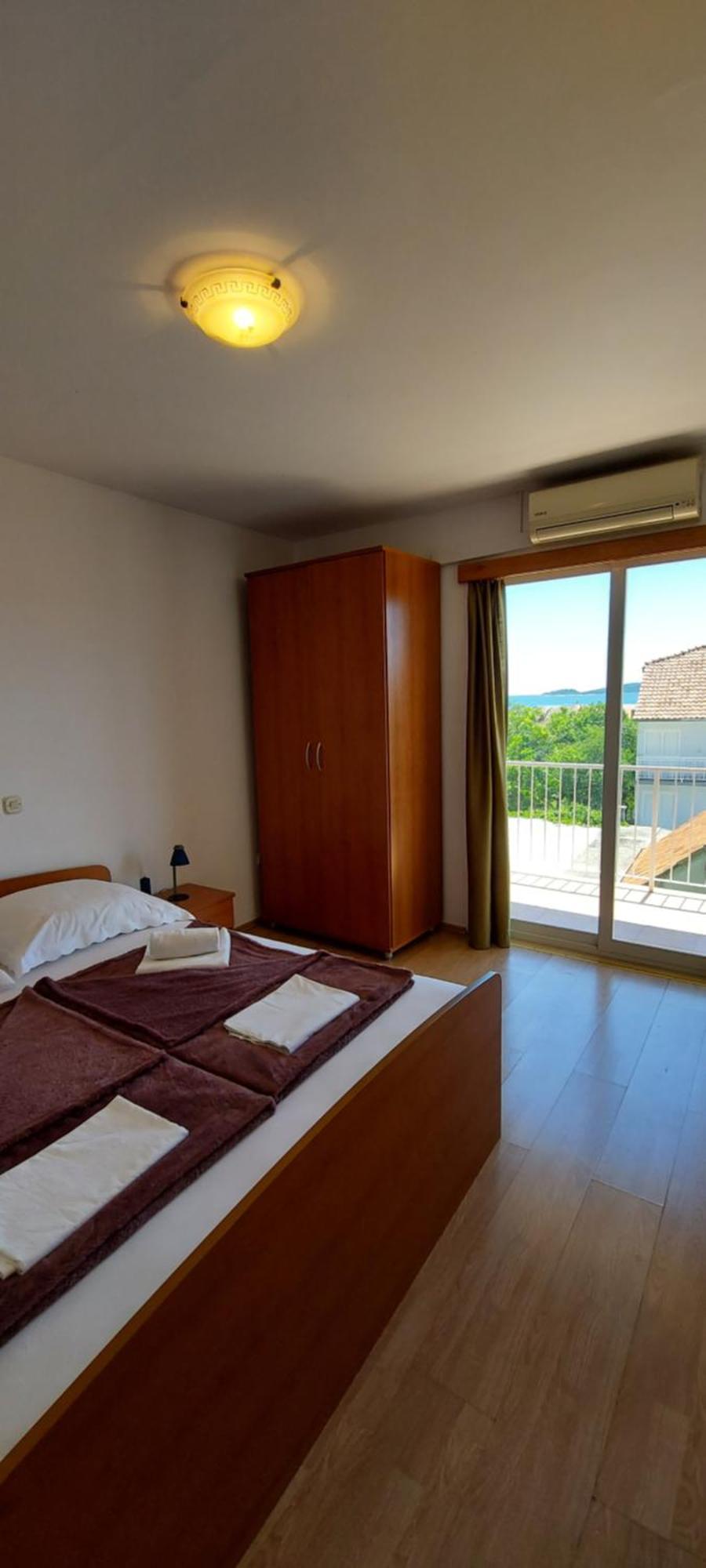 Mar Apartment *